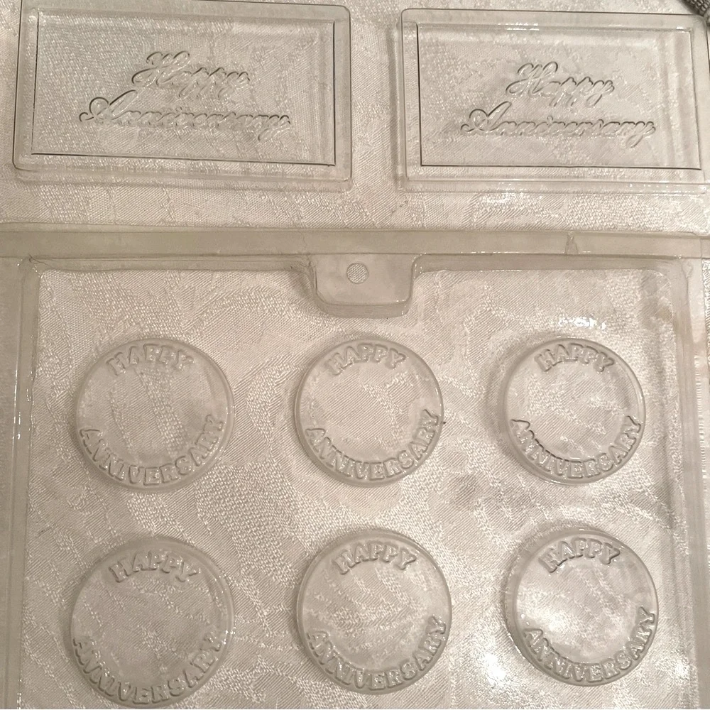 🍀$12bunfled Happy Anniversary Chocolate Candy / Soap Mold Set, Bars n Medallions